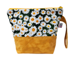 Happy Daisies - Project Bag - Small - CHAOS Fiber Co