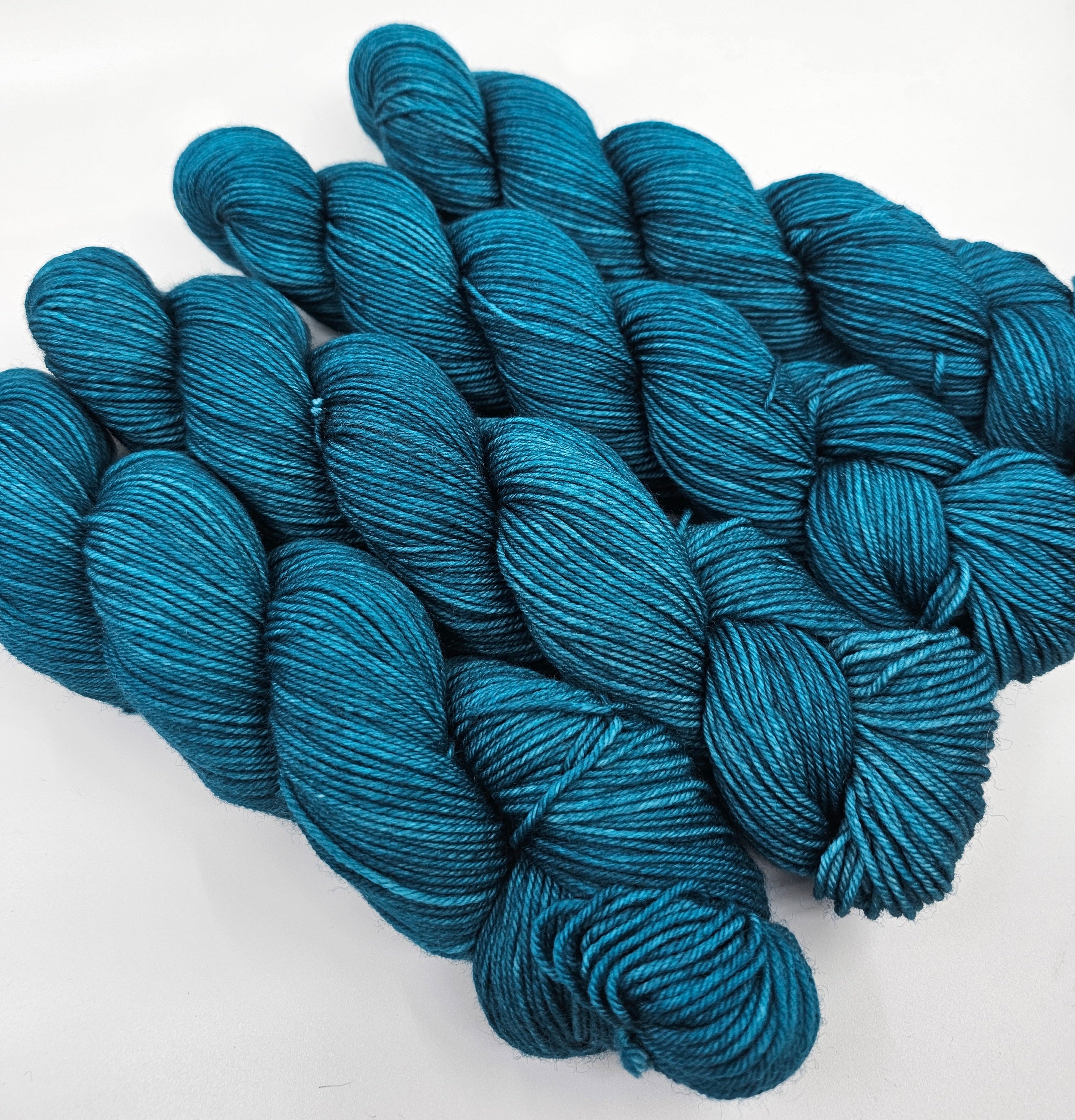 Teal Escape - Tonal DK 100