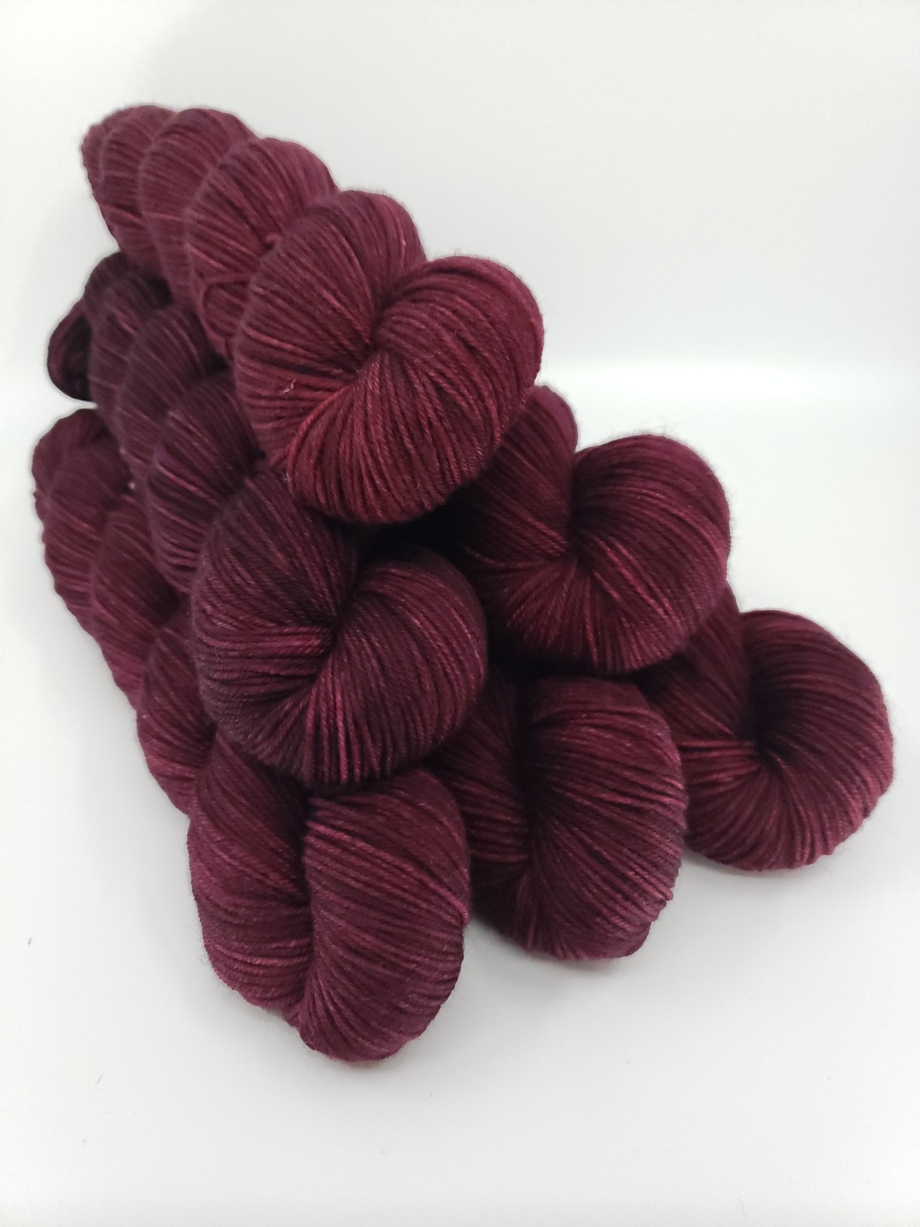Burgundy - Tonal DK 100